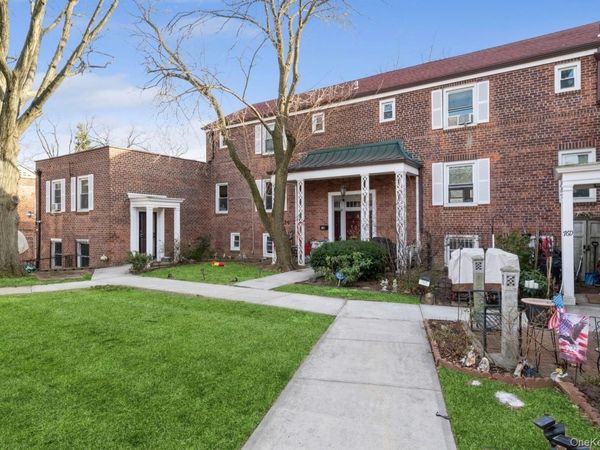 144-70 Village Road, Unit 76GB, Briarwood, NY 11435