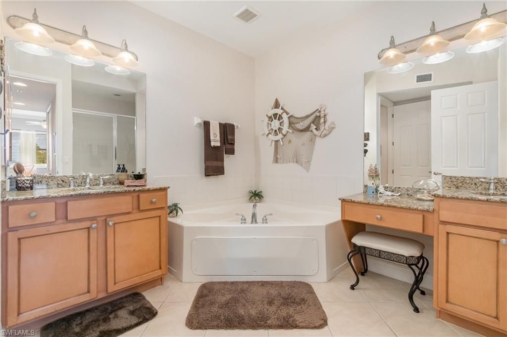 174 Shadroe Cove Cir, Unit 1002, Cape Coral, FL 33991 Photo