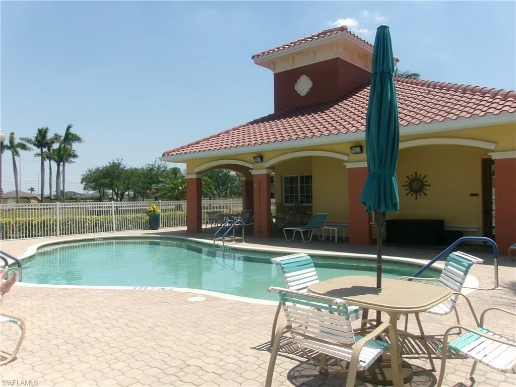 174 Shadroe Cove Cir, Unit 1002, Cape Coral, FL 33991 Photo