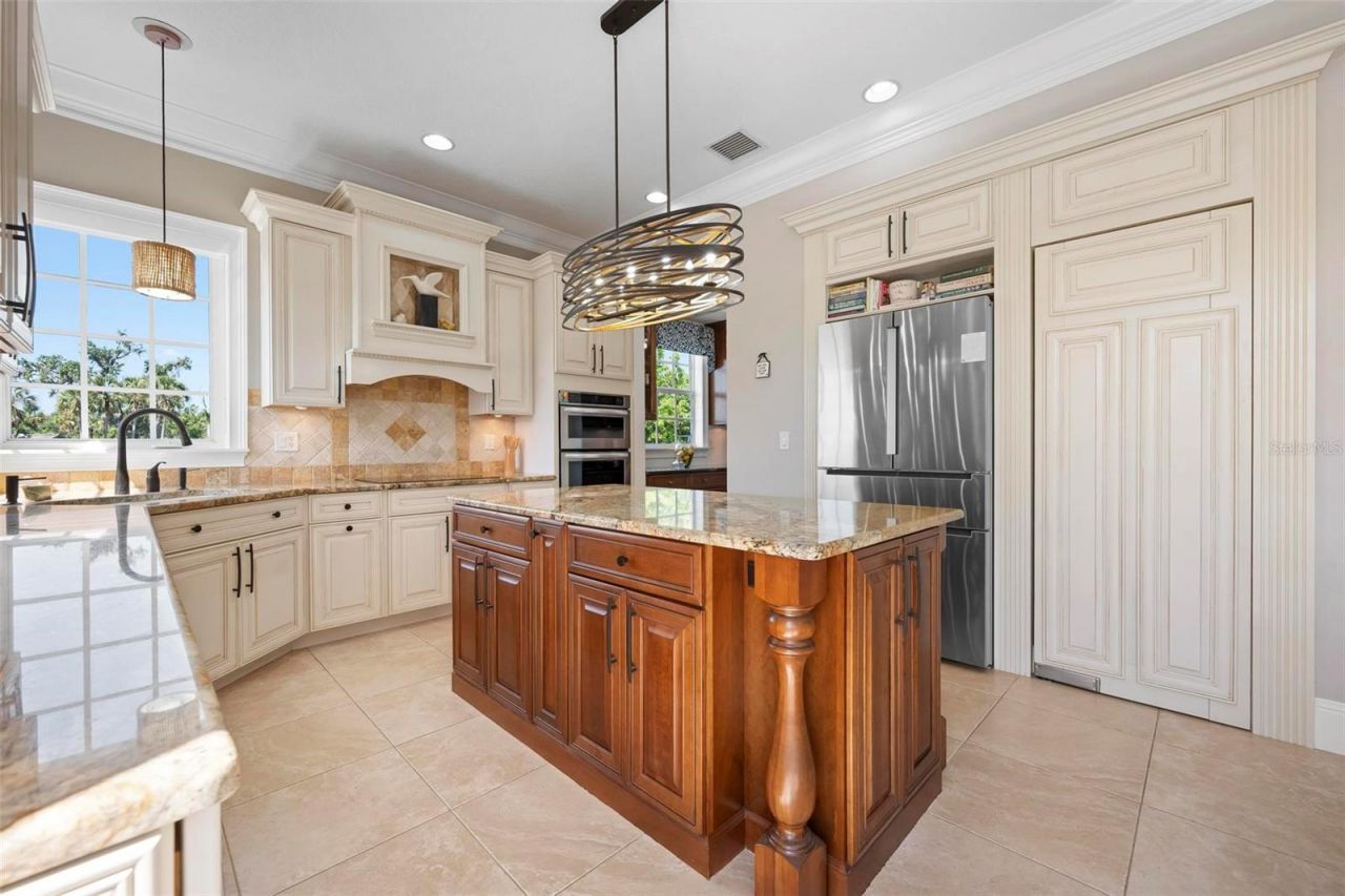 6802 68th Avenue E, Bradenton, FL 34203 Photo