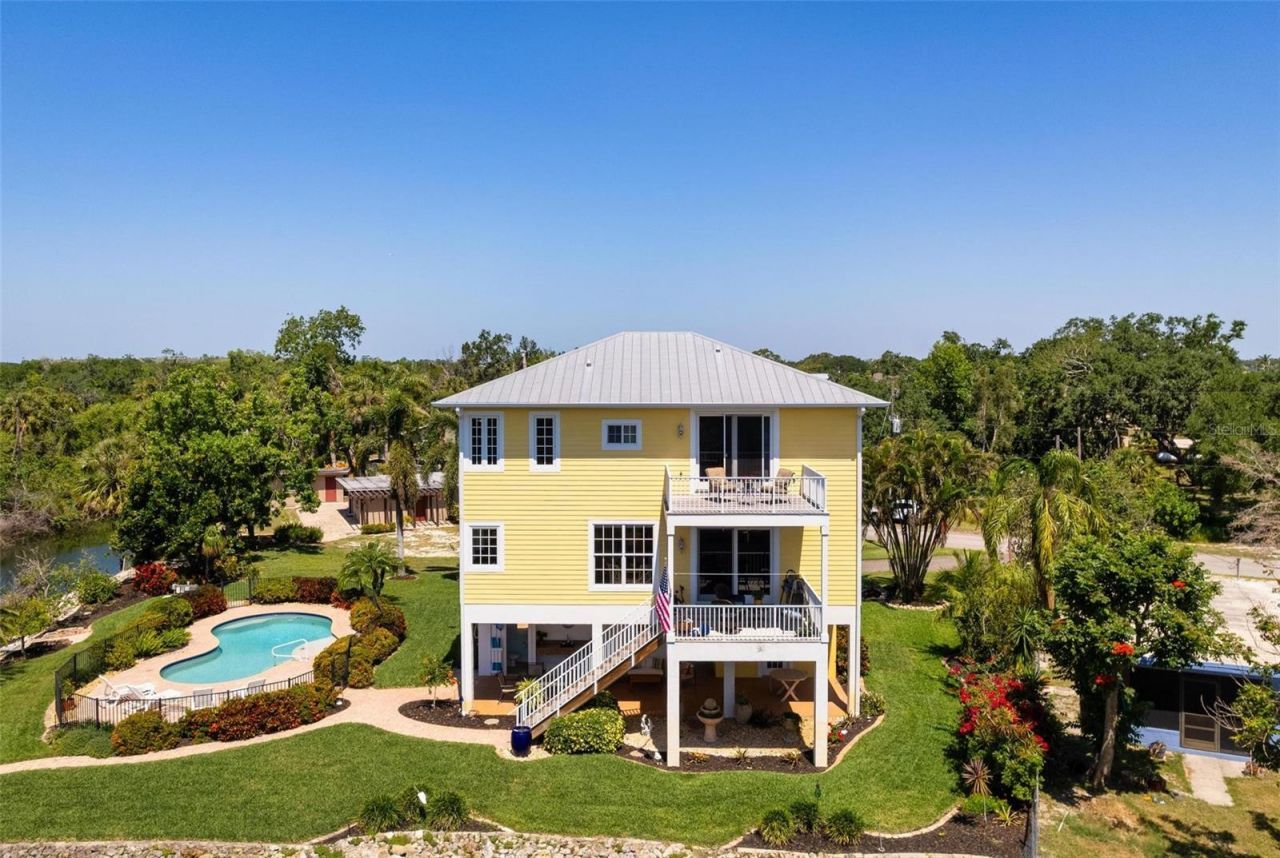 6802 68th Avenue E, Bradenton, FL 34203 Photo