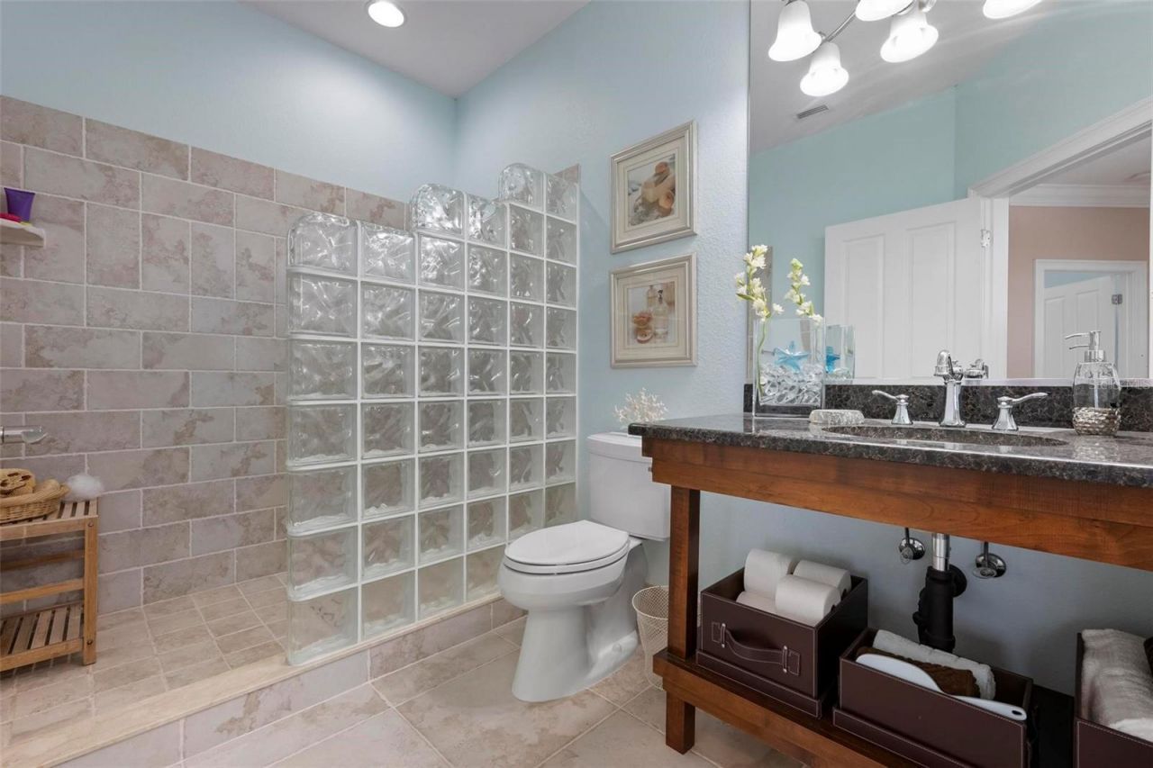 6802 68th Avenue E, Bradenton, FL 34203 Photo