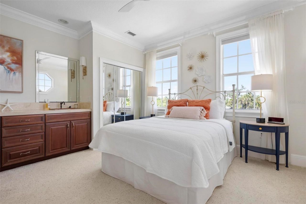 6802 68th Avenue E, Bradenton, FL 34203 Photo