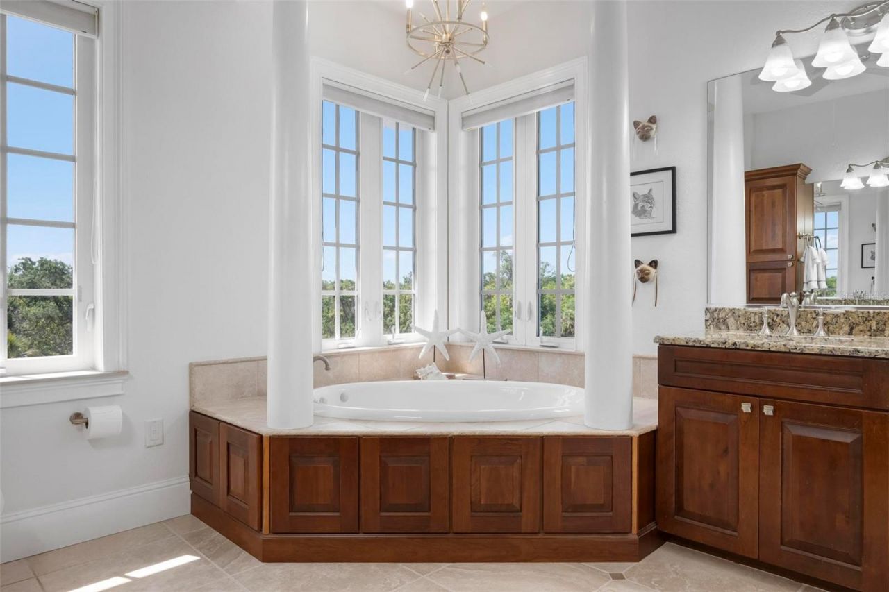 6802 68th Avenue E, Bradenton, FL 34203 Photo