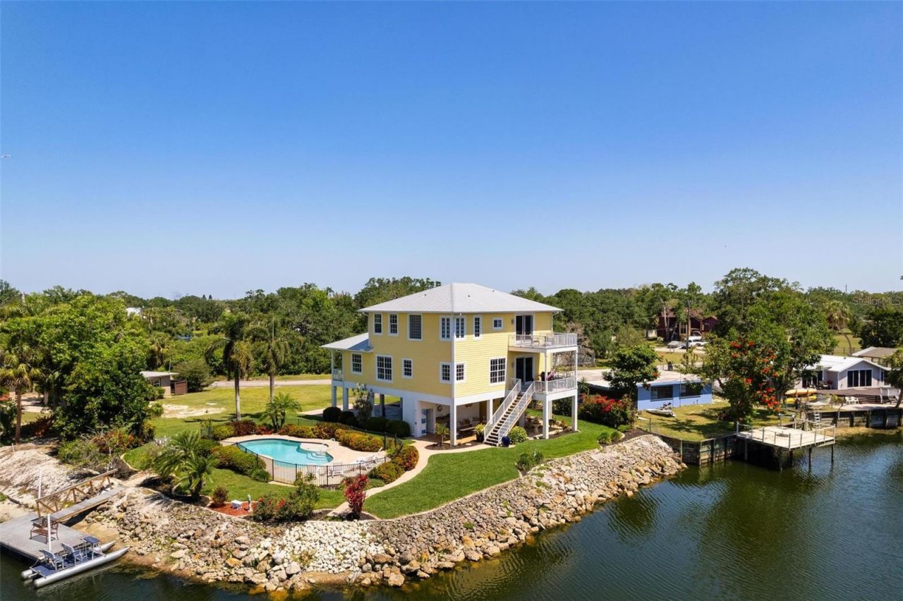 6802 68th Avenue E, Bradenton, FL 34203 Photo