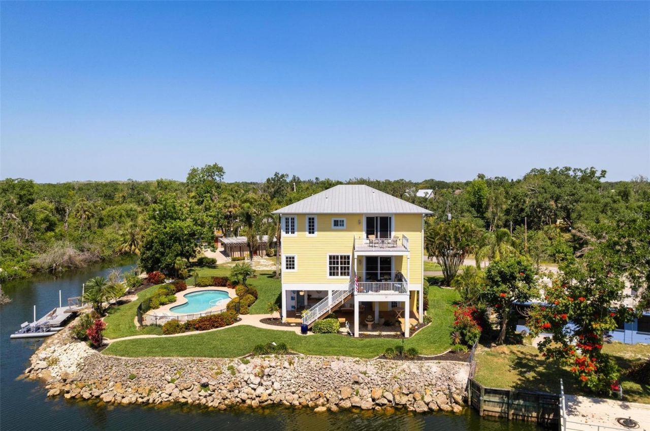 6802 68th Avenue E, Bradenton, FL 34203 Photo