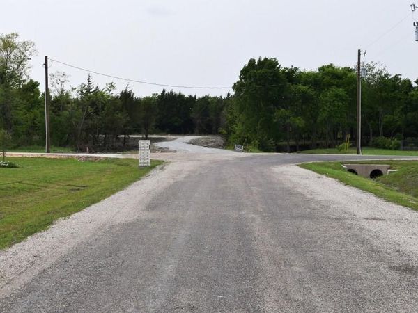 730 Cheyenne Trail, Trenton, TX 75490