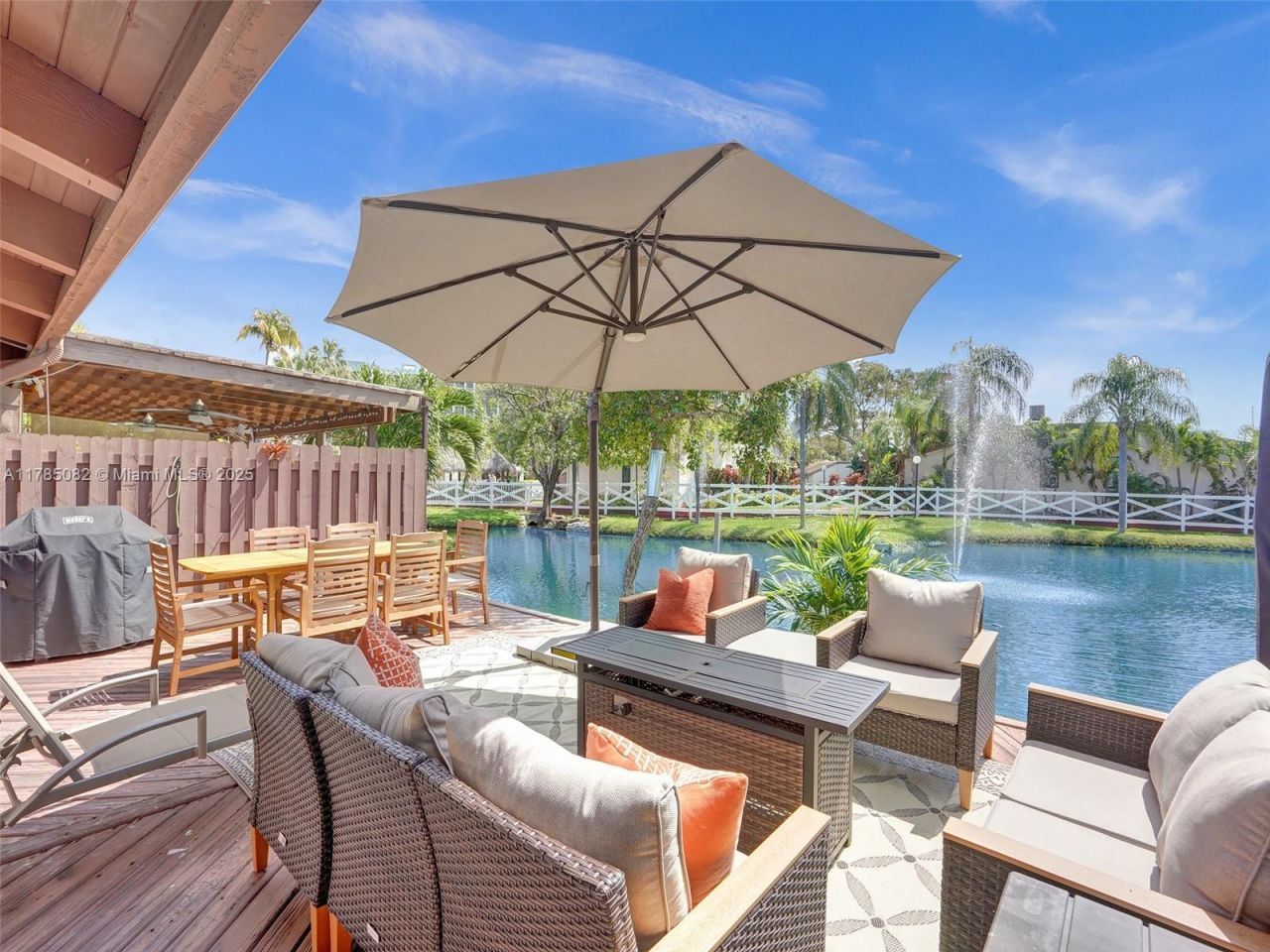 2667 S Parkview Dr, Hallandale Beach, FL 33009 Photo