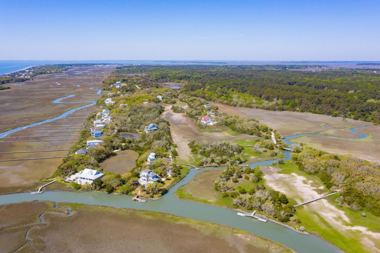 24 Moon Fever Court Photo 15