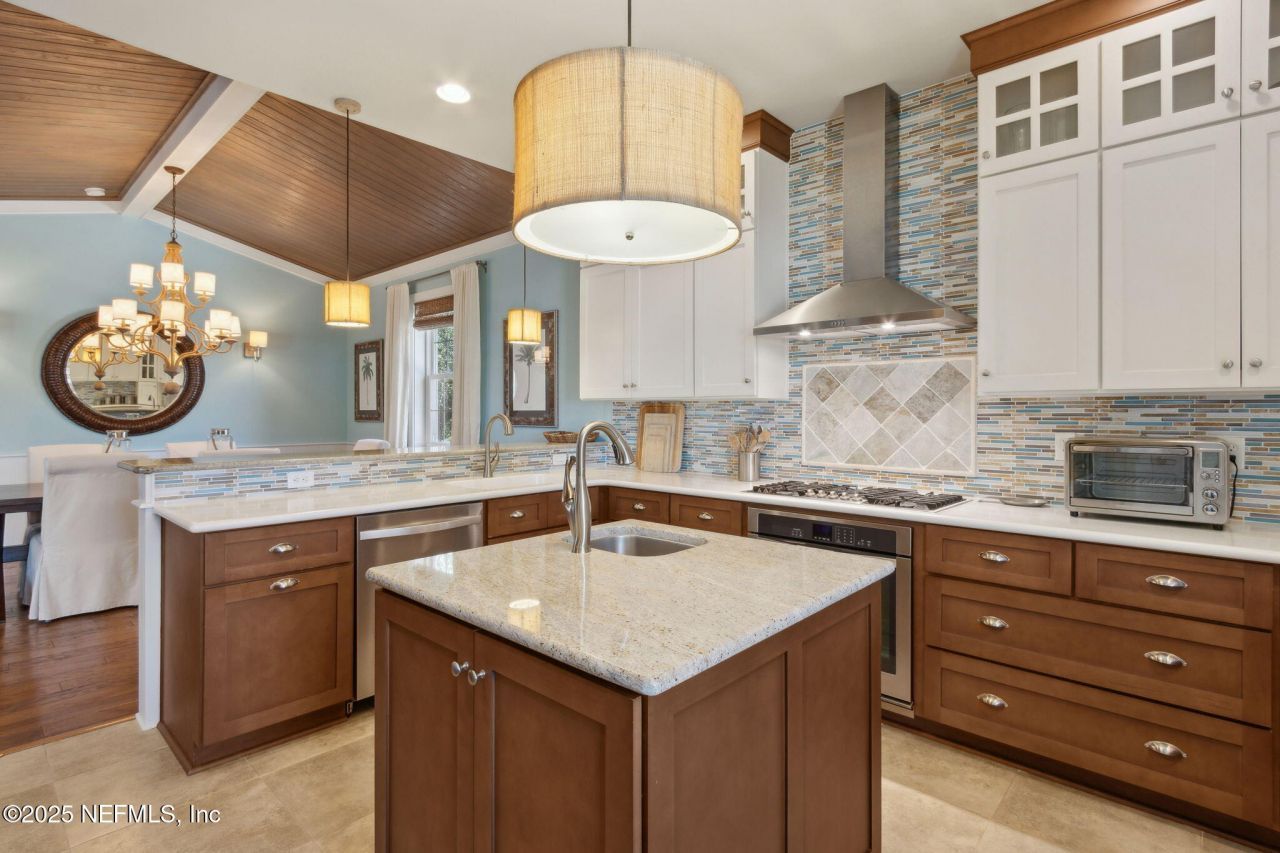 111 Cherry Street, Neptune Beach, FL 32266 Photo