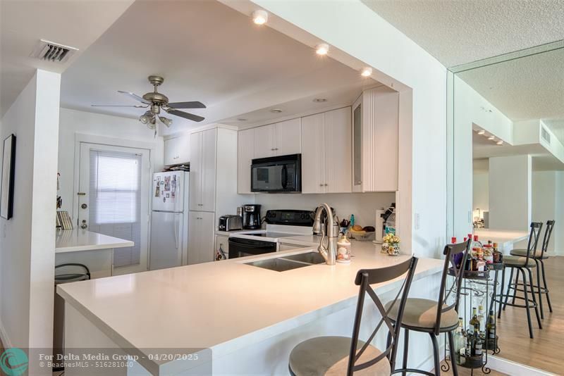 3401 N Country Club Drive, Unit 110, Aventura, FL 33180 Photo