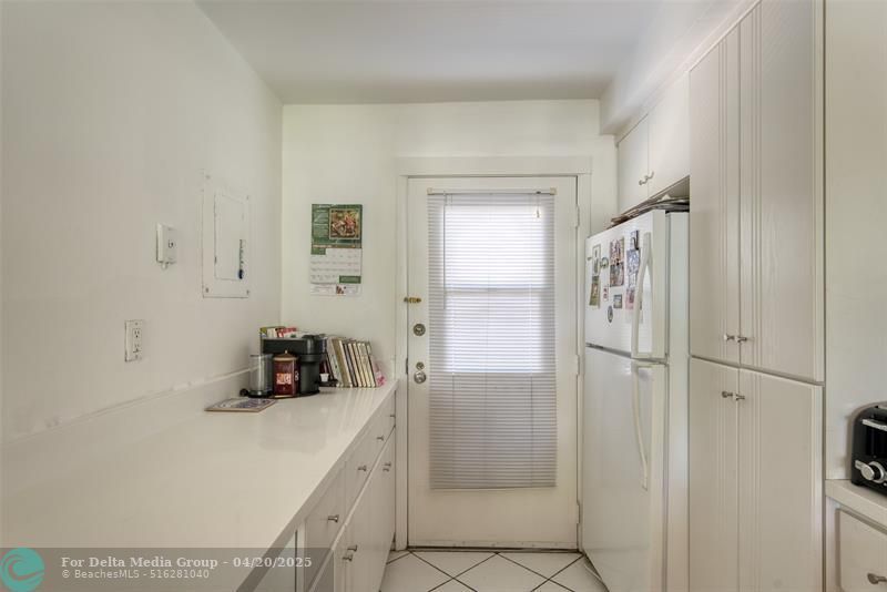 3401 N Country Club Drive, Unit 110, Aventura, FL 33180 Photo