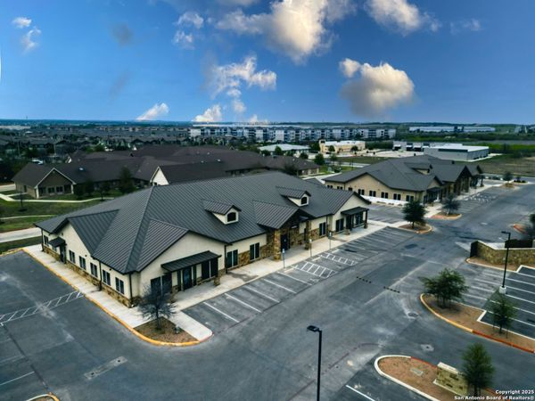 790 Generations Drive, Unit 300, New Braunfels, TX 78130