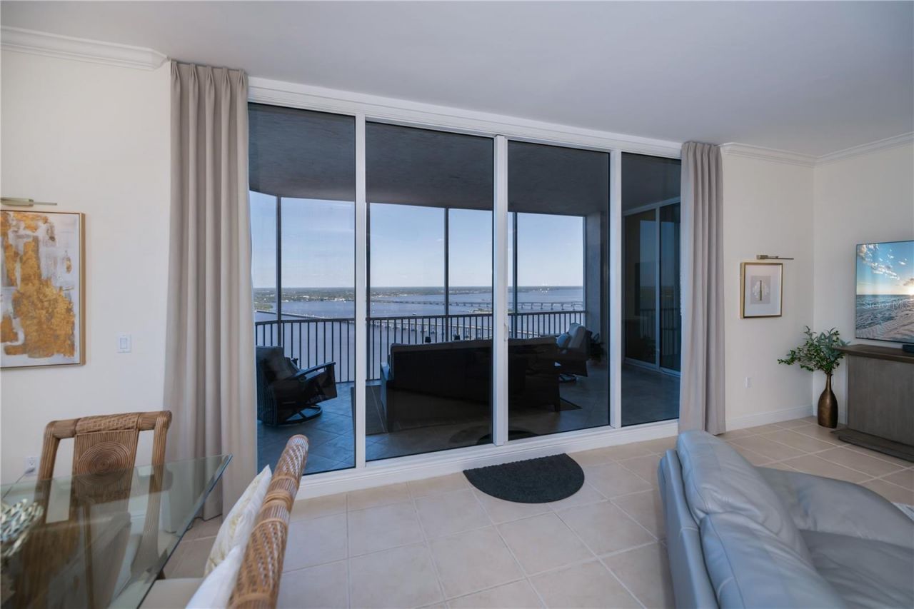 2104 W 1st Street, Unit 3103, Fort Myers, FL 33901 Photo