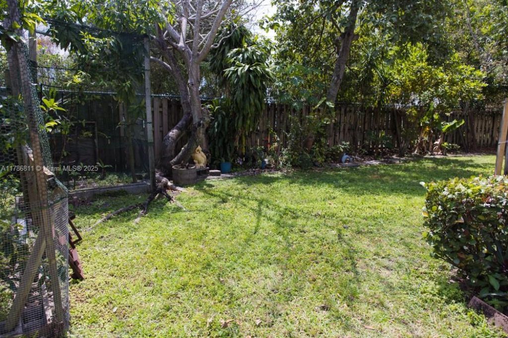 1735 NW 77th Ave, Pembroke Pines, FL 33024 Photo