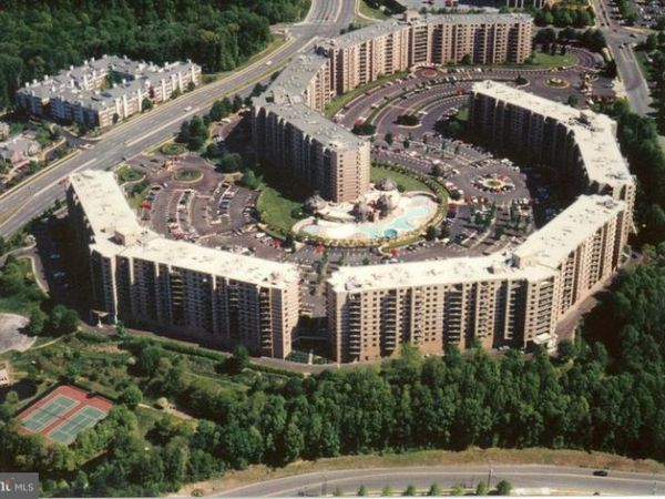 8360 GREENSBORO DRIVE, Unit 208, MCLEAN, VA 22102