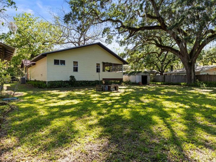 29133 Lawton Drive, Nobleton, FL 34661