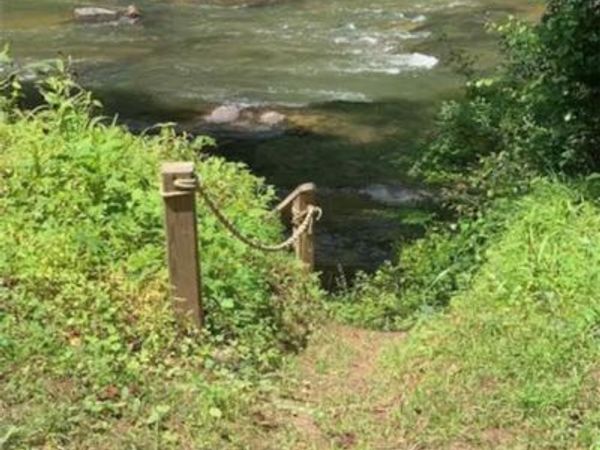 1175 Mabe Drive, Danbury, NC 27016