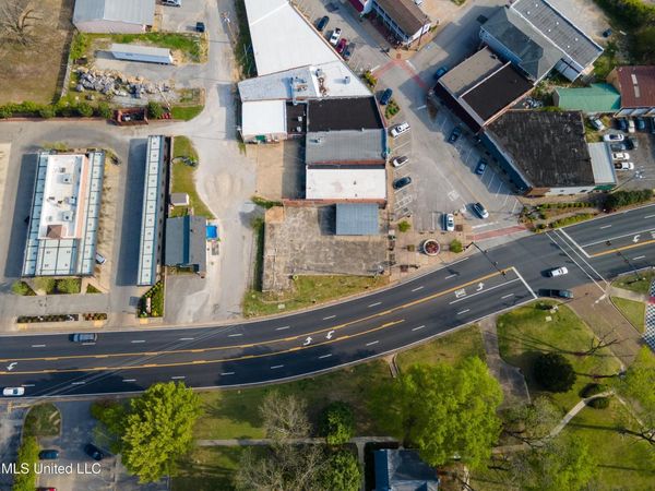 9092 Goodman Road, Olive Branch, MS 38654