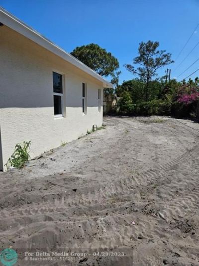 1908 SW Americana St, Port Saint Lucie, FL 34953 Photo