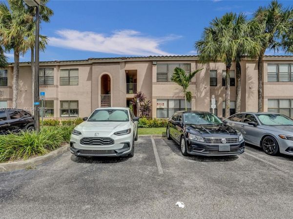 2946 S University Dr, Unit 7108, Davie, FL 33328