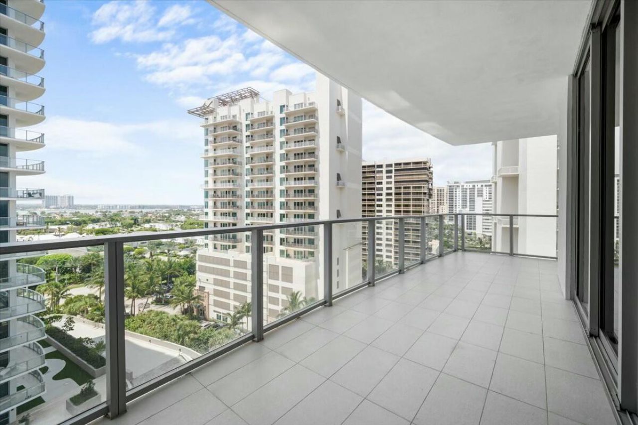 3100 N Ocean Drive, Unit 1009, Singer Island, FL 33404 Photo