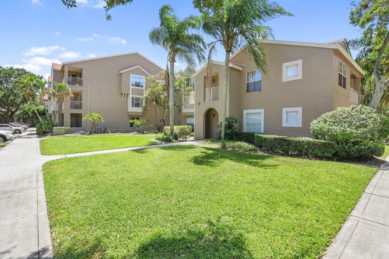 1780 Palm Cove Boulevard, Unit 6-101, Delray Beach, FL 33445 Photo