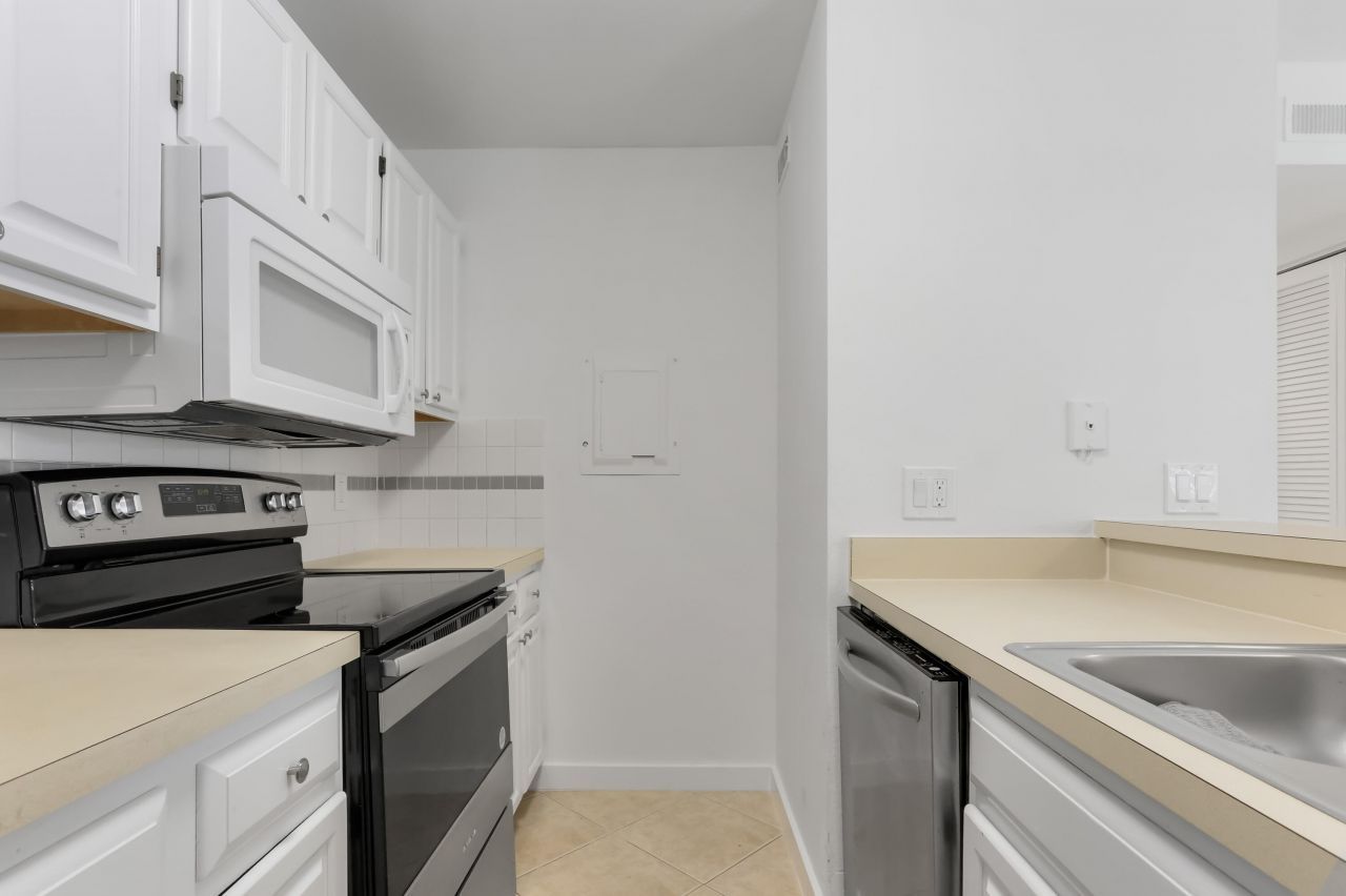 1780 Palm Cove Boulevard, Unit 6-101, Delray Beach, FL 33445 Photo