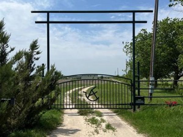 7445 County Road 1232, Godley, TX 76044