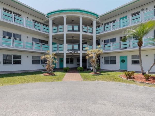 1950 59TH AVENUE N, Unit 208, ST PETERSBURG, FL 33714