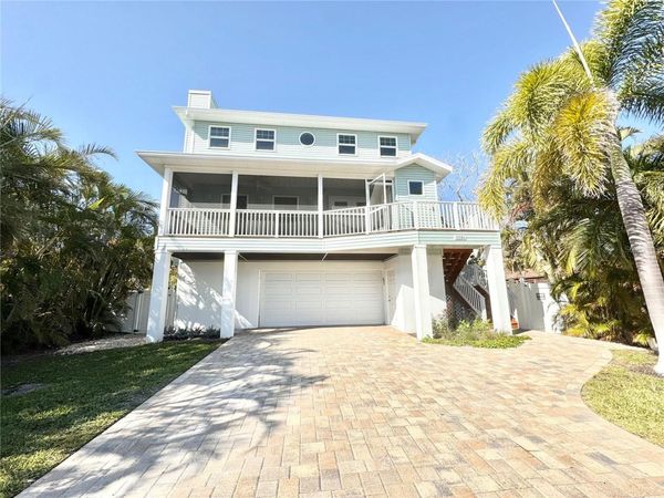 16204 3RD STREET E, REDINGTON BEACH, FL 33708