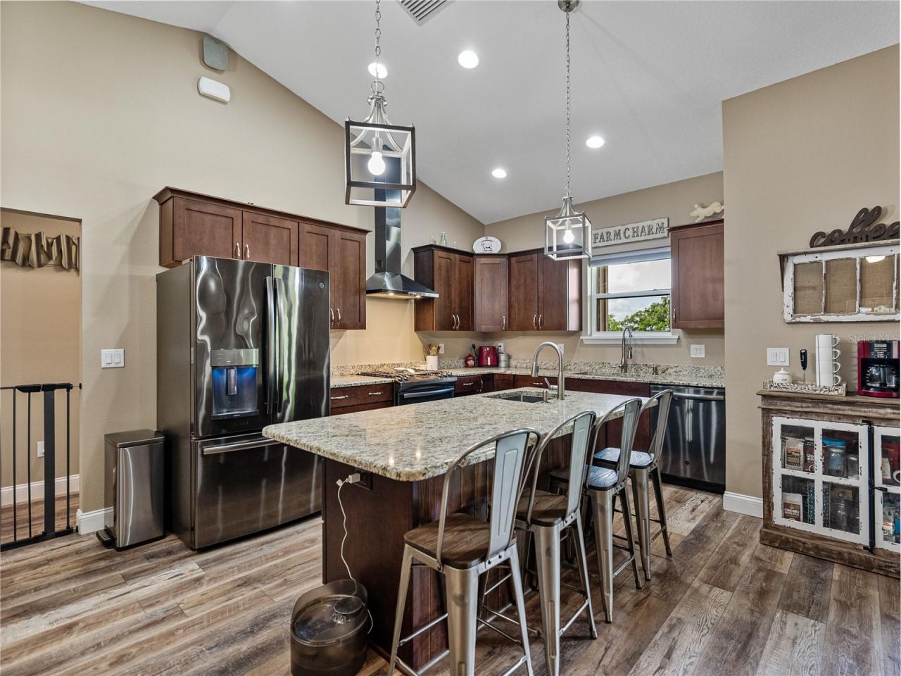 35657 Ashley Lane, Dade City, FL 33523 Photo