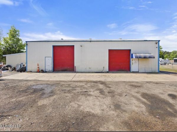 1210 Springridge Road, Clinton, MS 39056