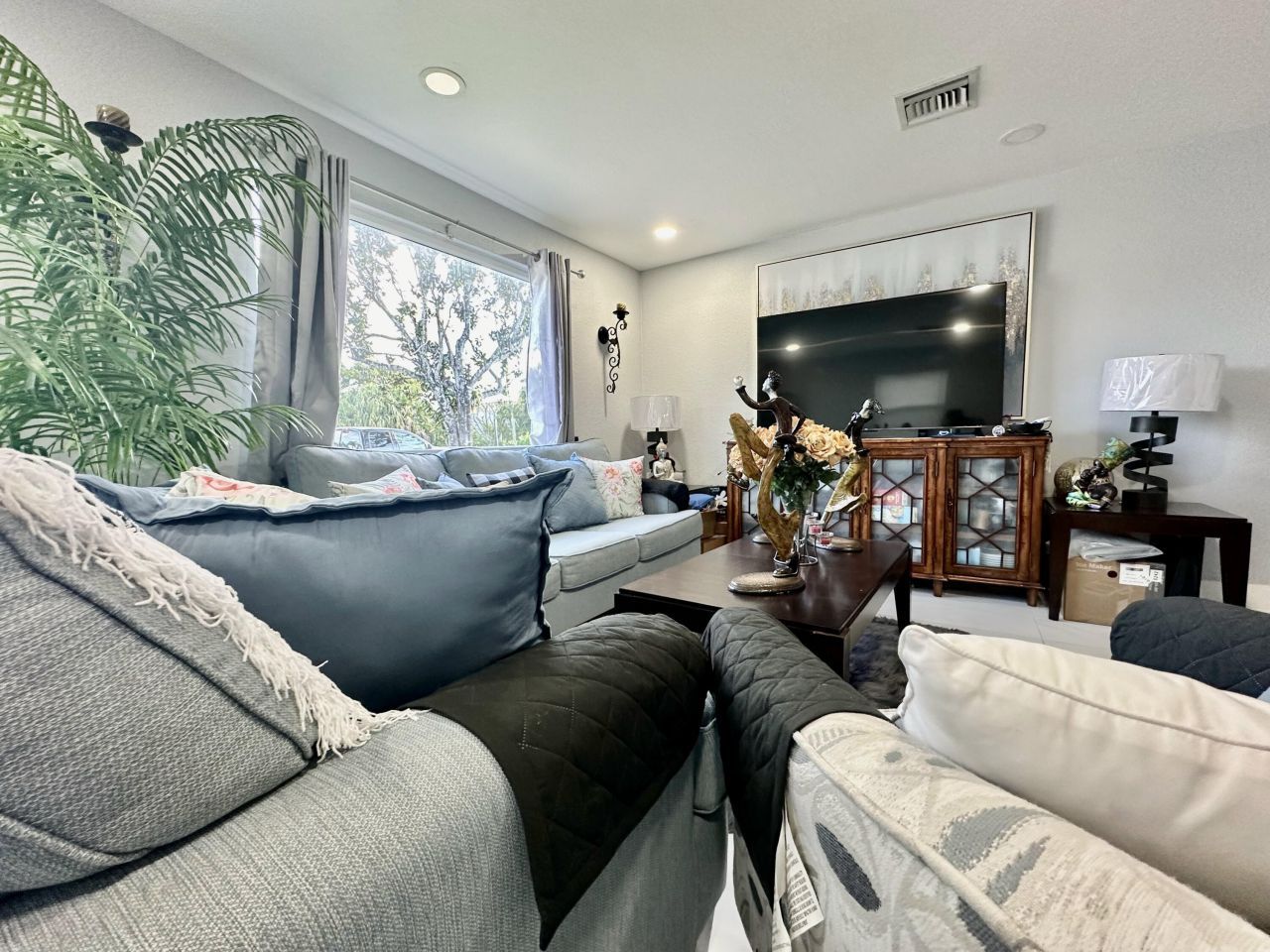 946 Mcintosh Street, West Palm Beach, FL 33405 Photo