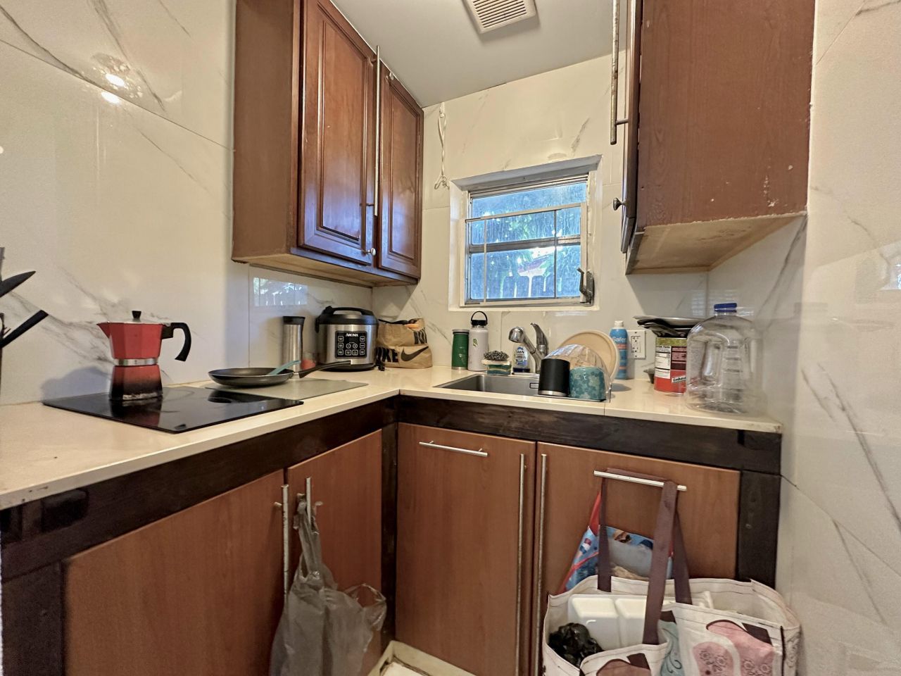 946 Mcintosh Street, West Palm Beach, FL 33405 Photo