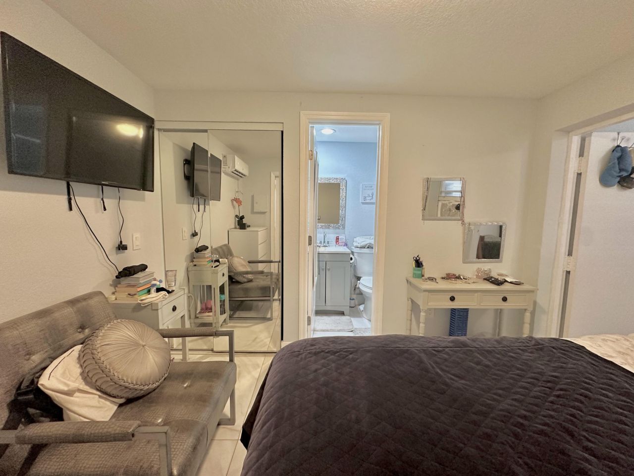 946 Mcintosh Street, West Palm Beach, FL 33405 Photo