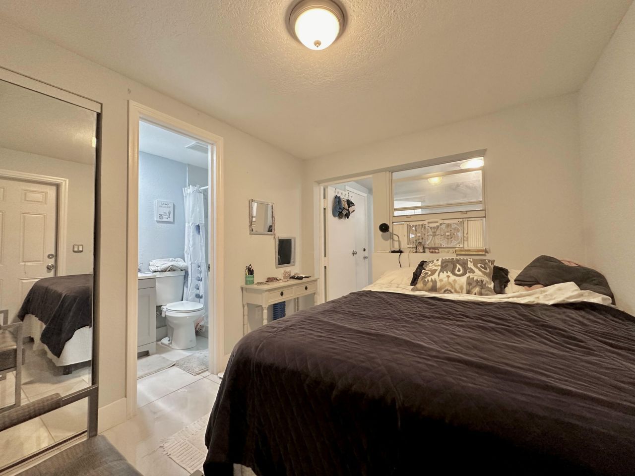 946 Mcintosh Street, West Palm Beach, FL 33405 Photo