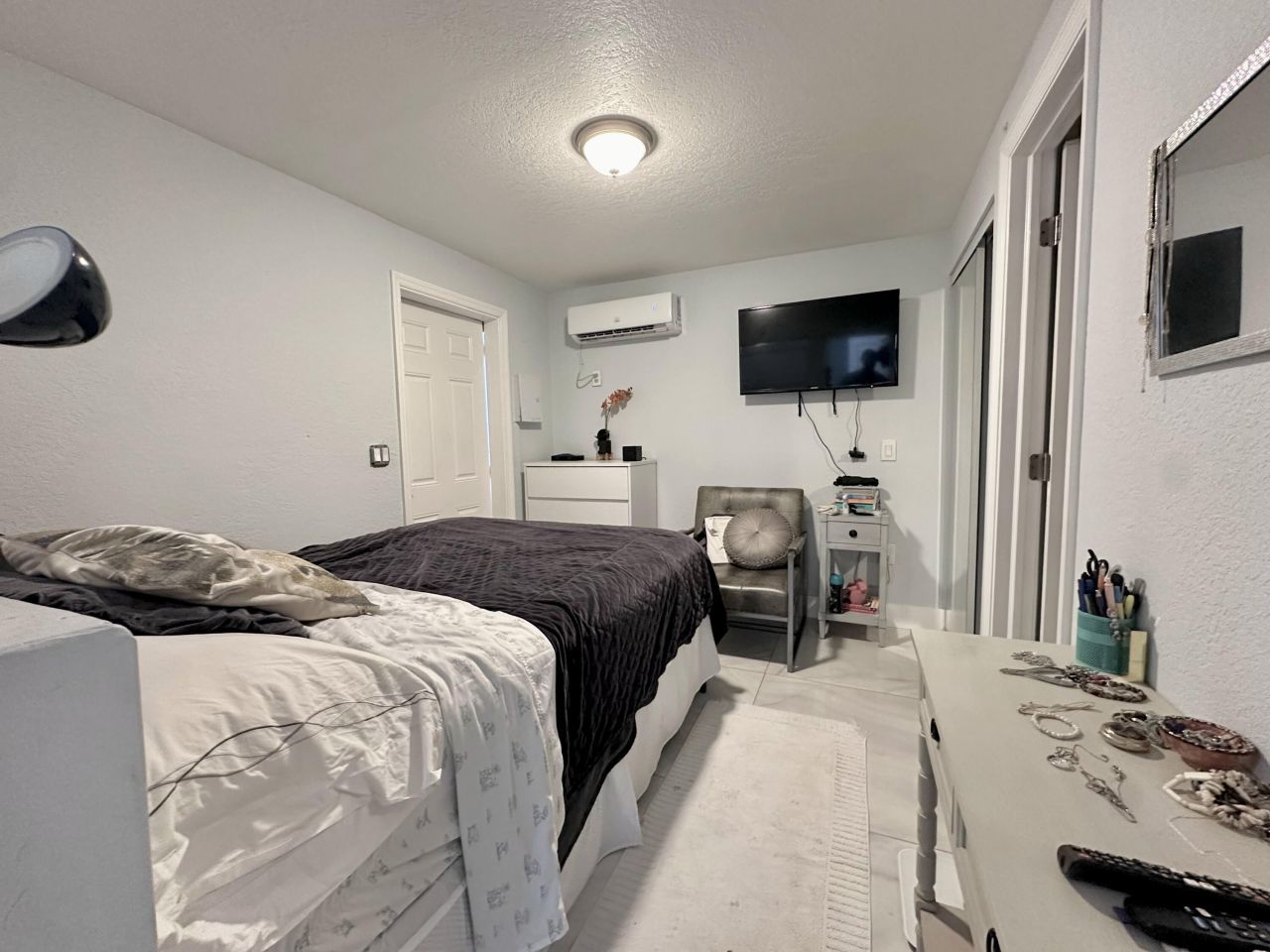 946 Mcintosh Street, West Palm Beach, FL 33405 Photo