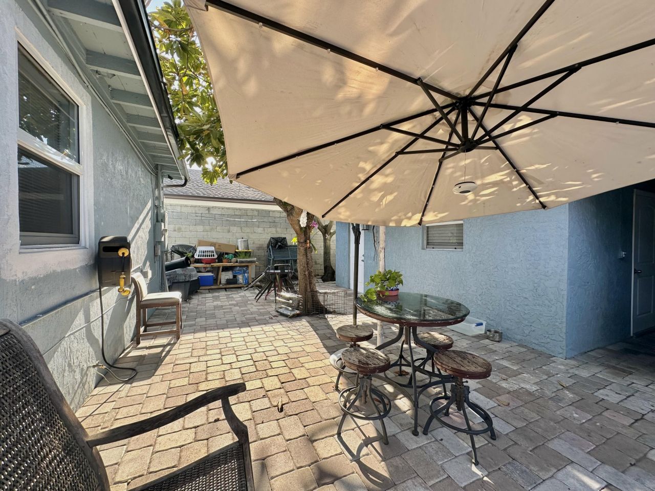 946 Mcintosh Street, West Palm Beach, FL 33405 Photo