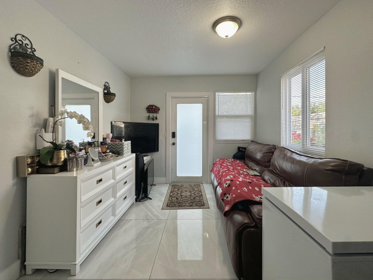 946 Mcintosh Street, West Palm Beach, FL 33405 Photo