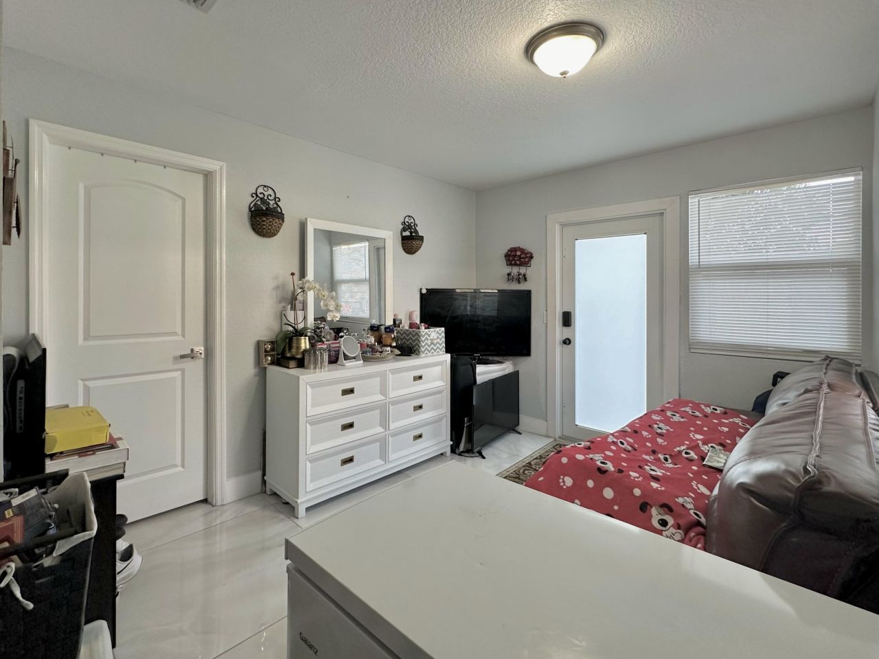 946 Mcintosh Street, West Palm Beach, FL 33405 Photo