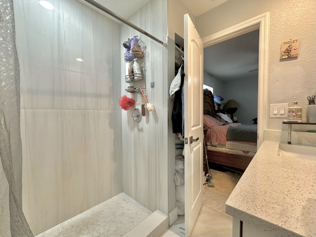 946 Mcintosh Street, West Palm Beach, FL 33405 Photo