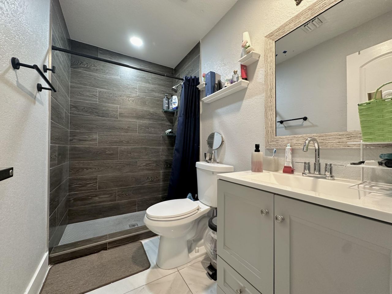 946 Mcintosh Street, West Palm Beach, FL 33405 Photo