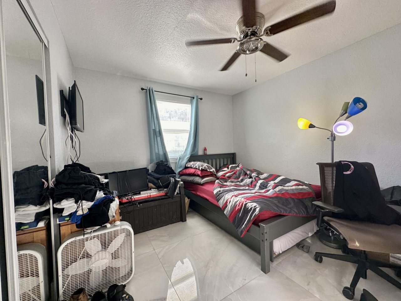 946 Mcintosh Street, West Palm Beach, FL 33405 Photo