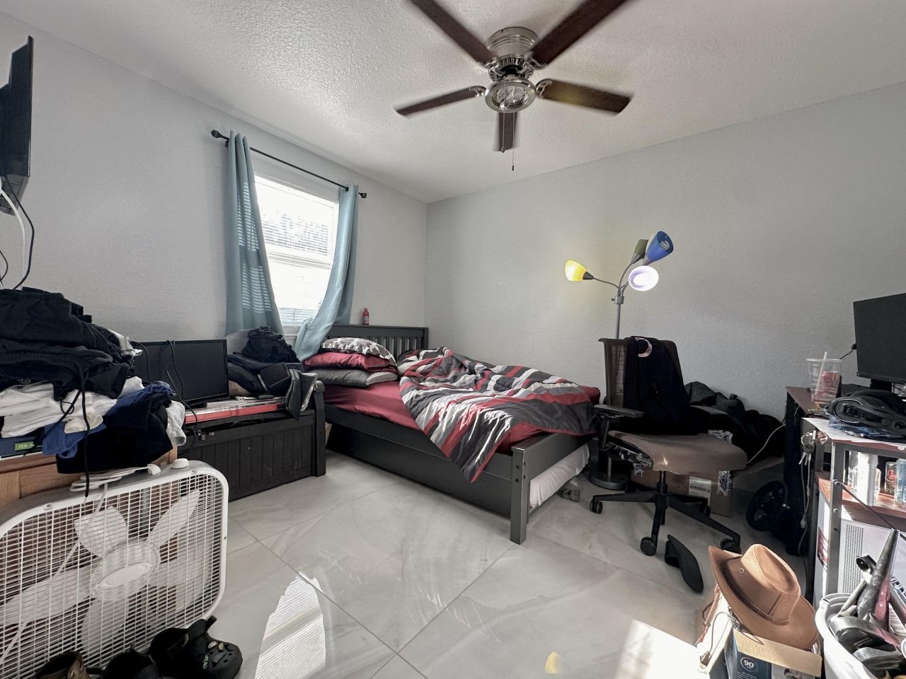 946 Mcintosh Street, West Palm Beach, FL 33405 Photo