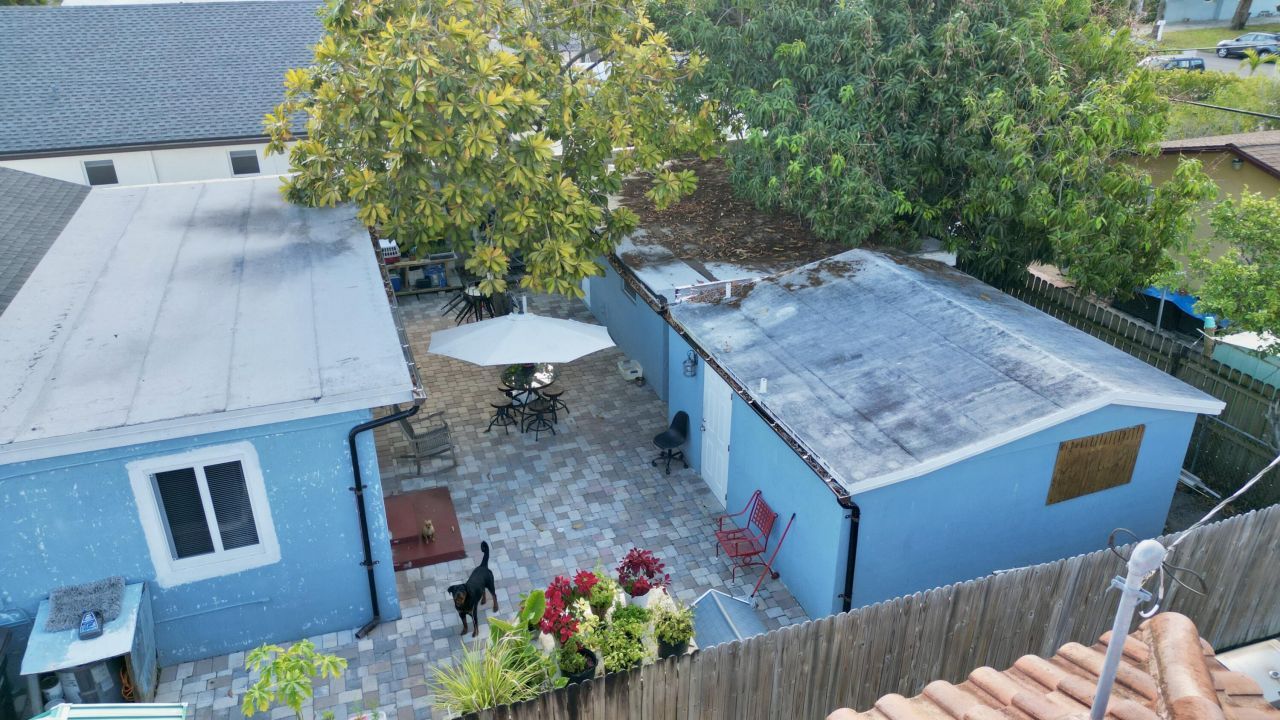 946 Mcintosh Street, West Palm Beach, FL 33405 Photo