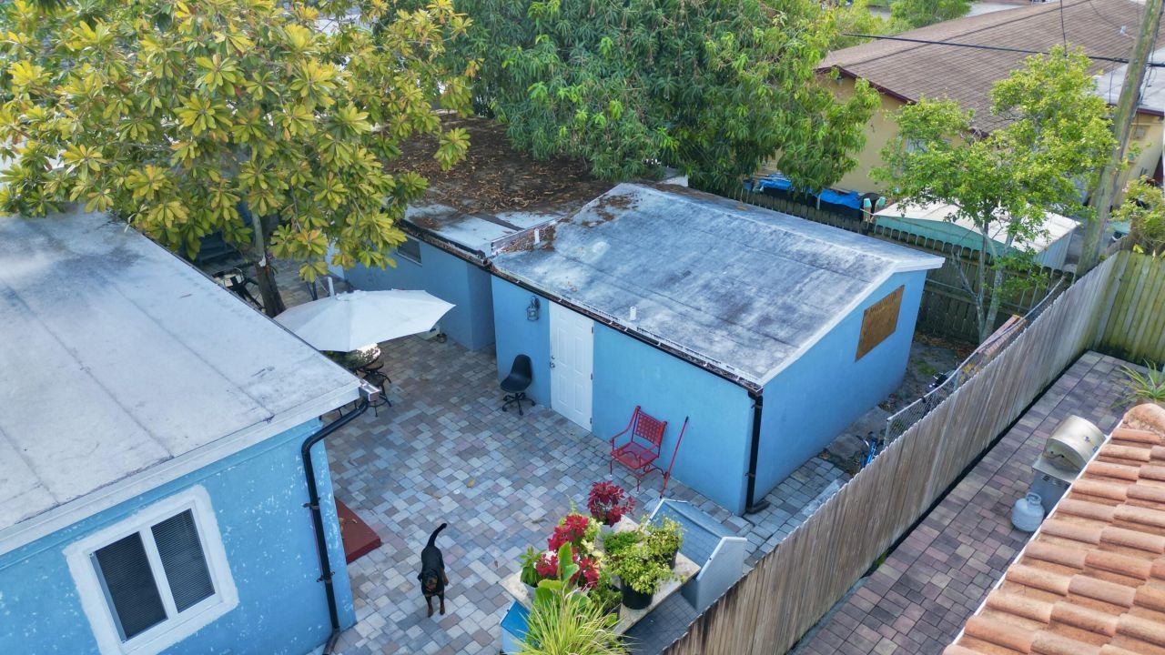 946 Mcintosh Street, West Palm Beach, FL 33405 Photo