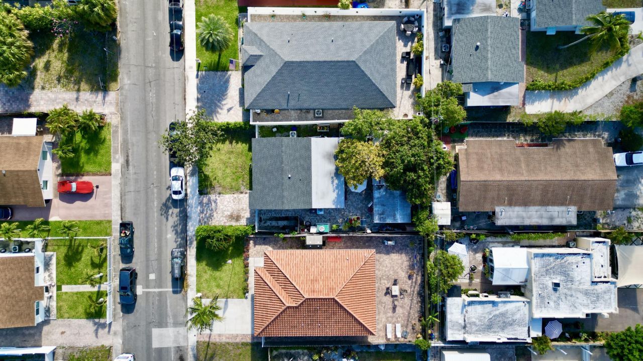 946 Mcintosh Street, West Palm Beach, FL 33405 Photo