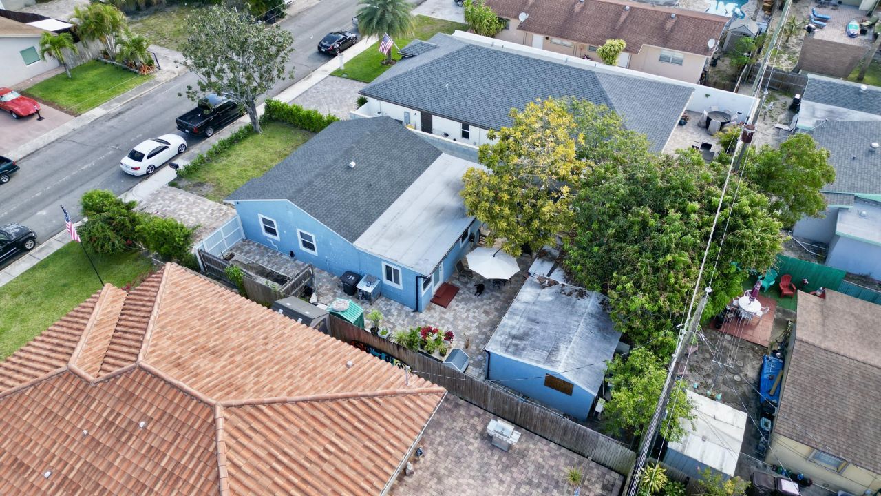 946 Mcintosh Street, West Palm Beach, FL 33405 Photo