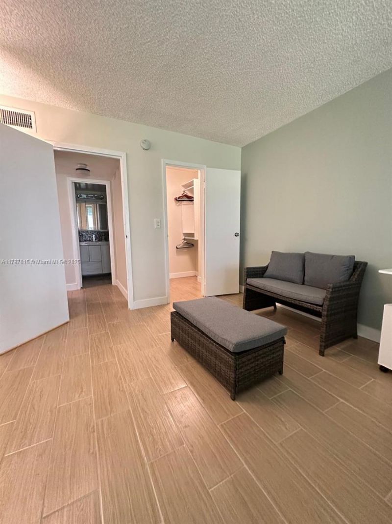 851 Three Islands Blvd, Unit 114, Hallandale Beach, FL 33009 Photo